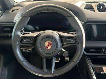 Porsche Macan I 4S Electric — photo 12