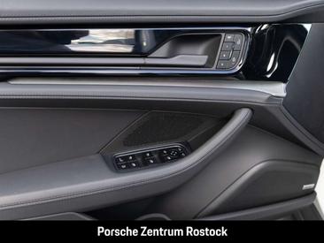 Porsche Panamera 4S E-Hybrid — photo 16