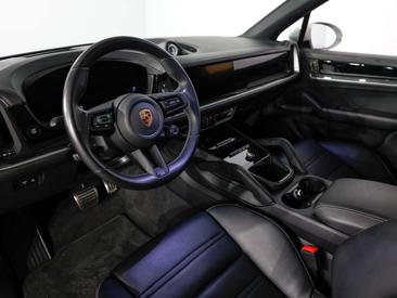 Porsche Cayenne E-Hybrid — photo 9
