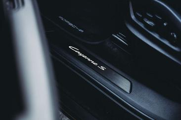 Porsche Cayenne S E-Hybrid — photo 10