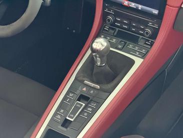 Porsche 718 Cabriolet Spyder — photo 16