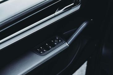 Porsche Cayenne S E-Hybrid — photo 11