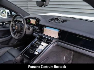 Porsche Panamera 4S E-Hybrid — photo 19