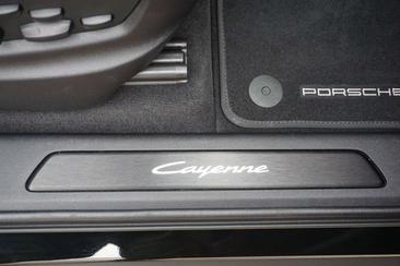 Porsche Cayenne S — photo 21