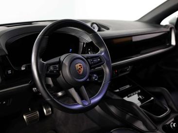 Porsche Cayenne E-Hybrid — photo 11