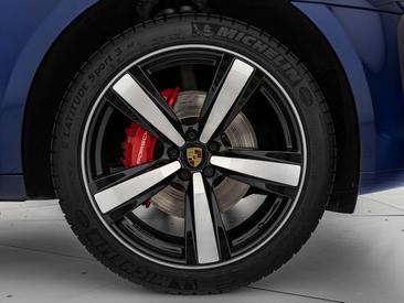 Porsche Macan I S — photo 23