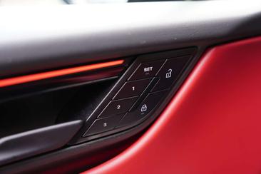 Porsche Macan I Electric — photo 23