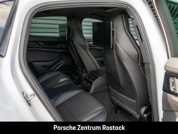 Porsche Panamera 4S E-Hybrid — photo 25