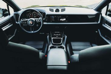Porsche Cayenne S E-Hybrid — photo 17