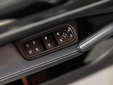 Porsche Cayenne E-Hybrid — photo 16