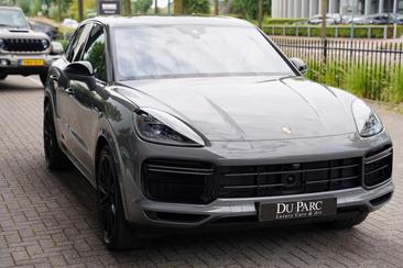 Porsche Cayenne Turbo S E-Hybrid — photo 32