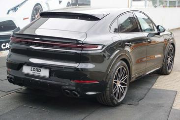 Porsche Cayenne S — photo 35