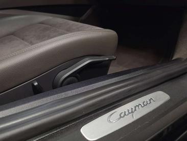 Porsche 718 Cayman — photo 14