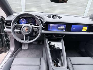 Porsche Macan Electrique — photo 12