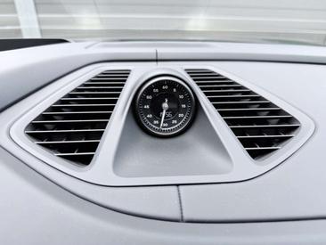 Porsche Macan Electrique — photo 14