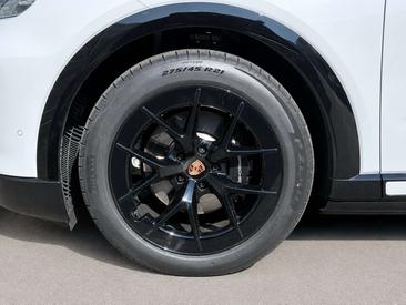 Porsche Cayenne III — photo 6