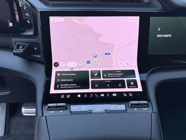 Porsche Cayenne III — photo 11