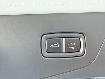 Porsche Cayenne III — photo 24
