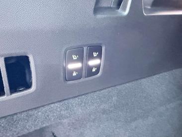 Porsche Cayenne III — photo 25