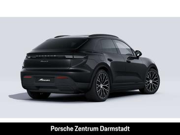 Porsche Macan — photo 9