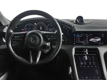 Porsche Taycan 4S — photo 16
