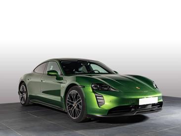 Porsche Taycan 4S — photo 17