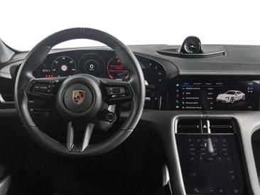 Porsche Taycan 4S — photo 18