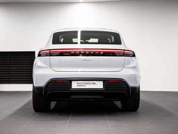 Porsche Macan Electrique — photo 5