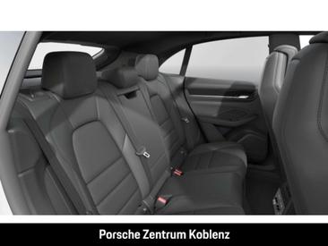 Porsche Macan — photo 13