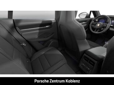 Porsche Macan — photo 14