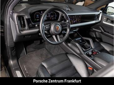 Porsche Cayenne II Turbo — photo 11