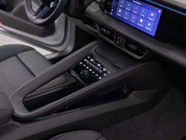 Porsche Macan Electrique — photo 12