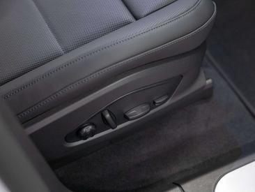 Porsche Macan Electrique — photo 16