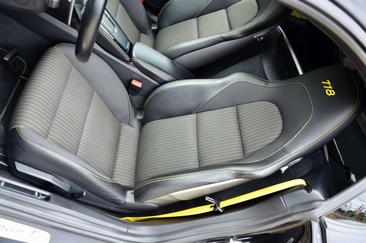 Porsche 718 Cayman T — photo 11
