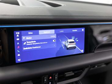 Porsche Macan Electrique — photo 24