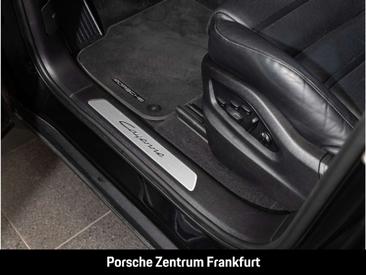 Porsche Cayenne II Turbo — photo 24