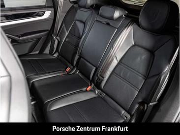 Porsche Cayenne II Turbo — photo 33