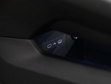 Porsche Macan Electrique — photo 42