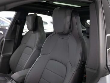 Porsche Macan Electrique — photo 44