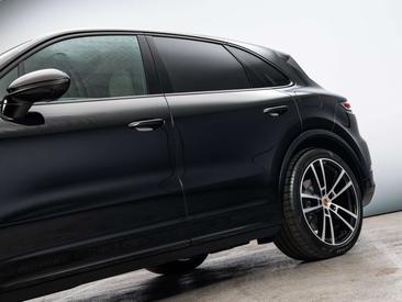 Porsche Cayenne II Turbo — photo 8