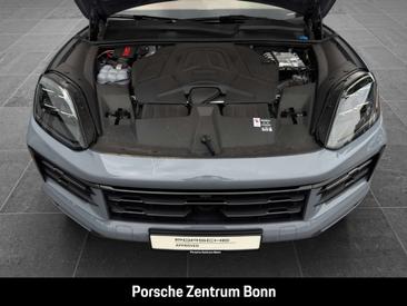 Porsche Cayenne III — photo 21