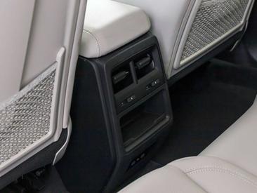 Porsche Macan Electrique — photo 16