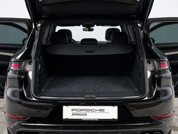 Porsche Cayenne II Turbo — photo 16