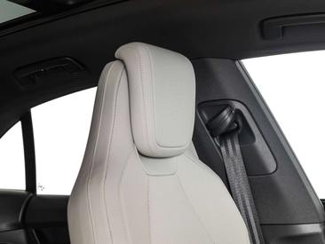 Porsche Macan Electrique — photo 19