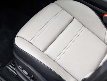 Porsche Cayenne II Turbo — photo 19