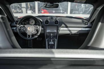 Porsche 718 Cayman S — photo 35