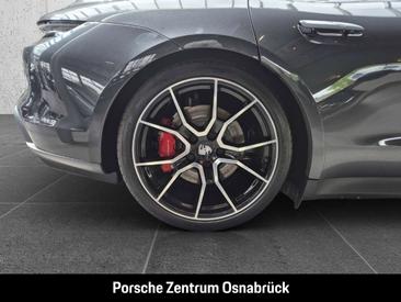 Porsche Taycan 4S — photo 14