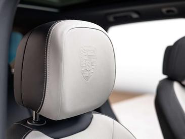 Porsche Cayenne II Turbo — photo 25