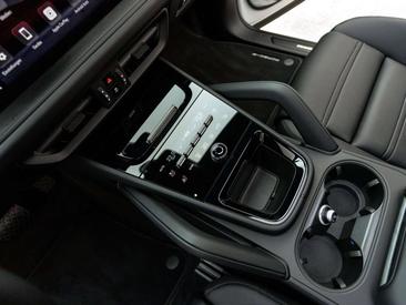 Porsche Cayenne II E-Hybrid — photo 39