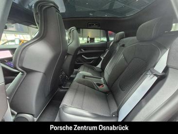 Porsche Taycan 4S — photo 29